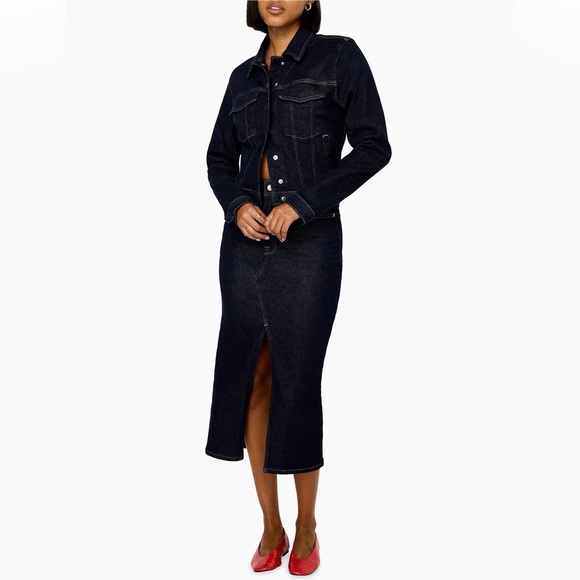 Good American Dresses & Skirts - NWT Good American Stretch Denim Midi Skirt Sz 2/26